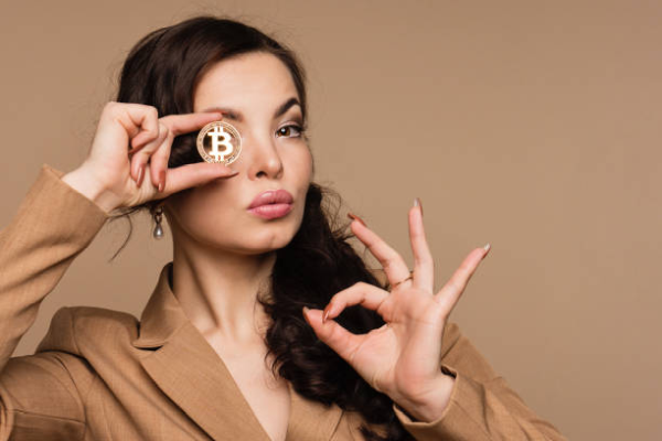 Crypto.com sends woman 10 billion dollar ... by mistake